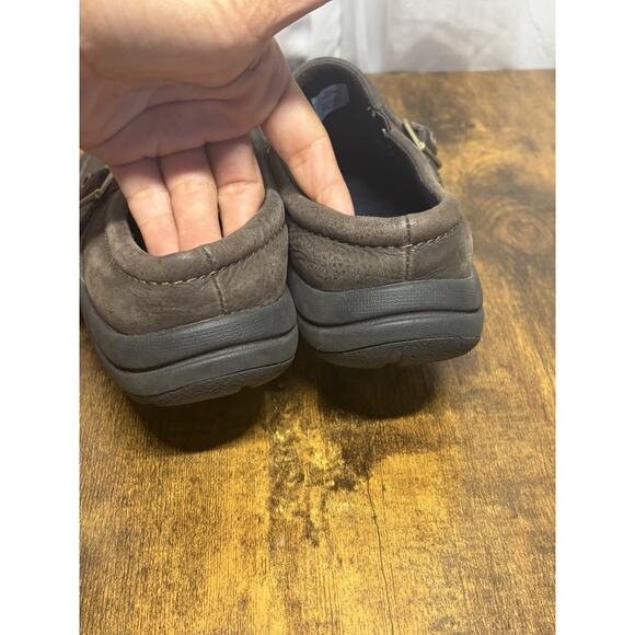MERRELL Dassie Buckle Slip On Shoes Leather Womens 8.5 Espresso Brown Clogs - Picture 4 of 13